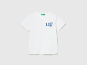 100% cotton t-shirt with logo