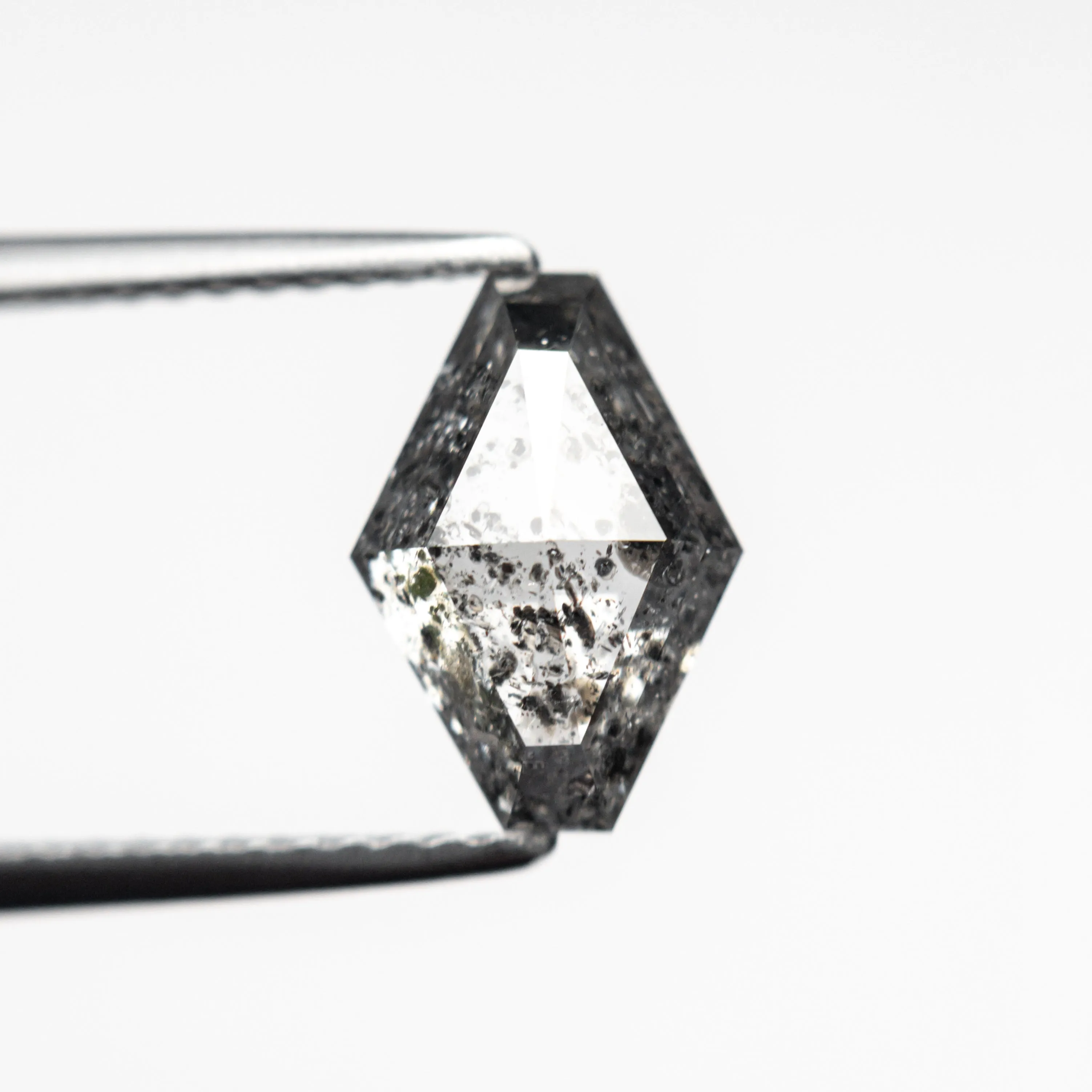 1.78ct 10.01x6.92x3.68mm Hexagon Step Cut 18726-16