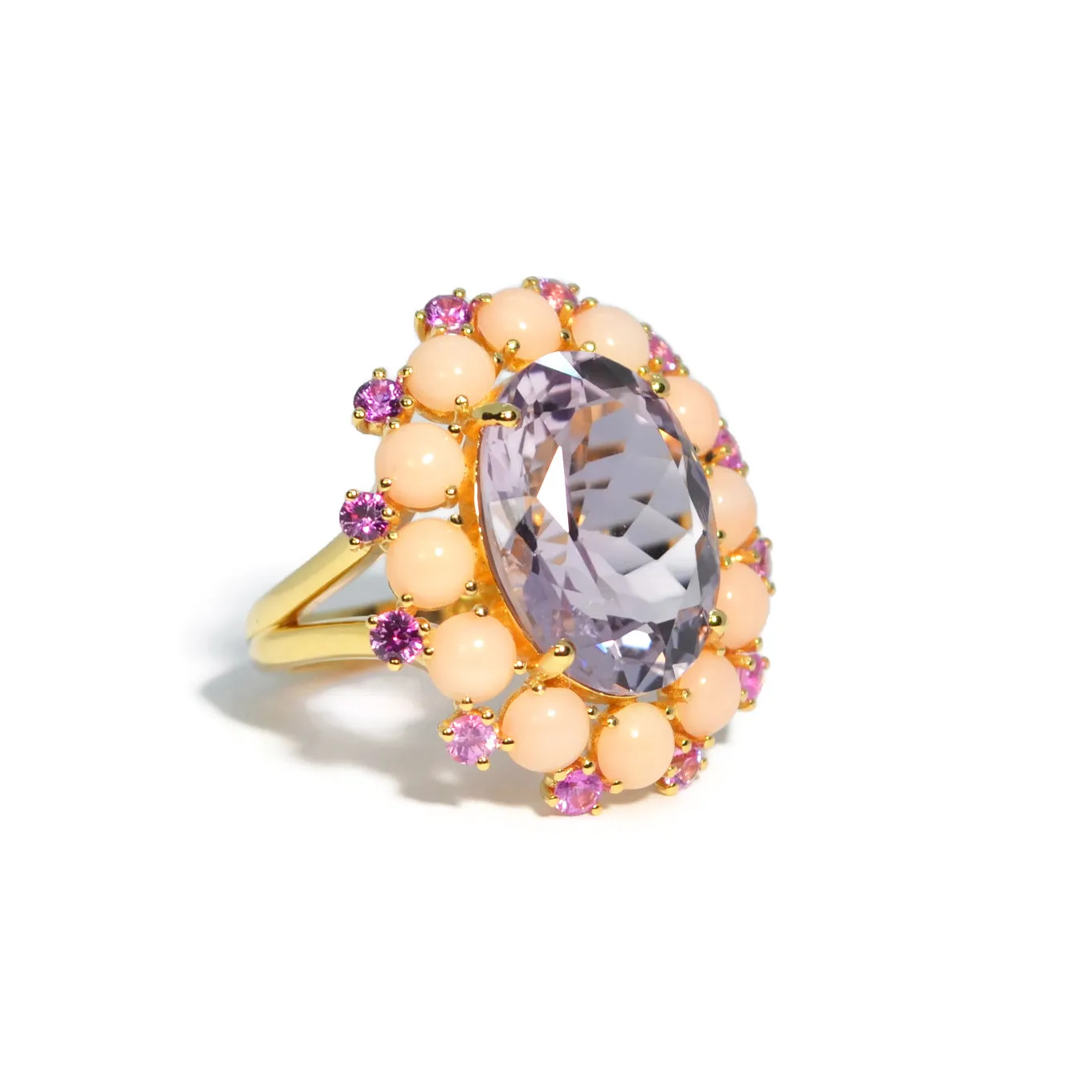 A & Furst - Sole - Ring with Rose de France, Angel Skin Coral and Pink Sapphires, 18k Yellow Gold