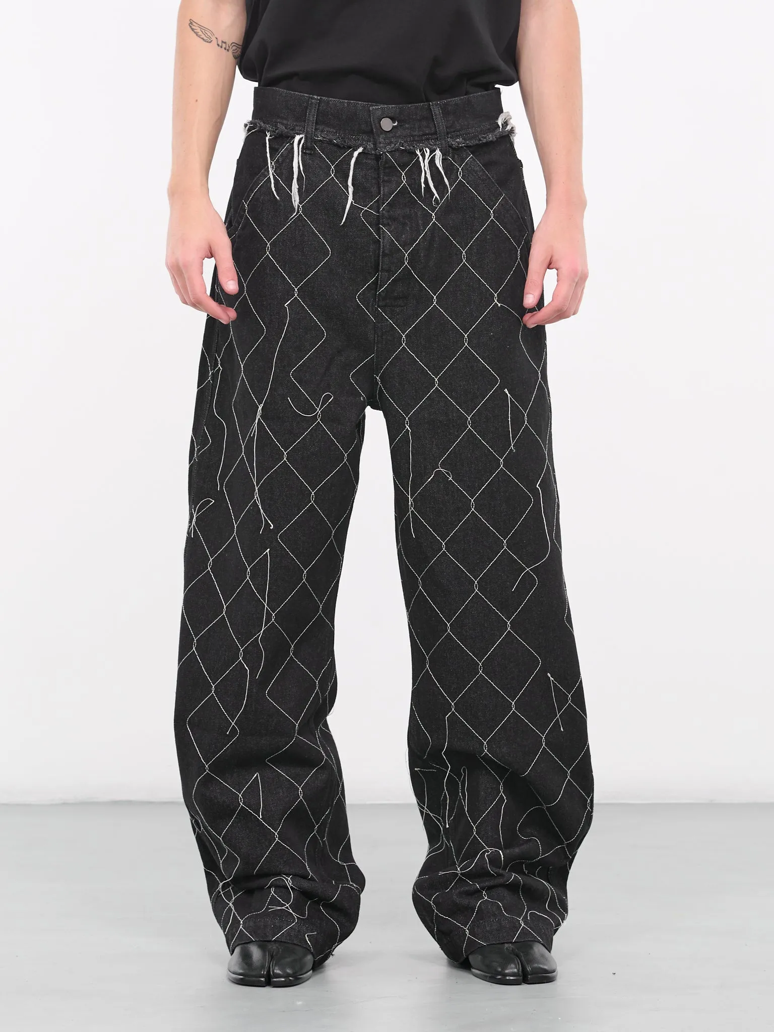 Big Fit Chain Link Denim Trousers (P001-WASHED-BLACK)