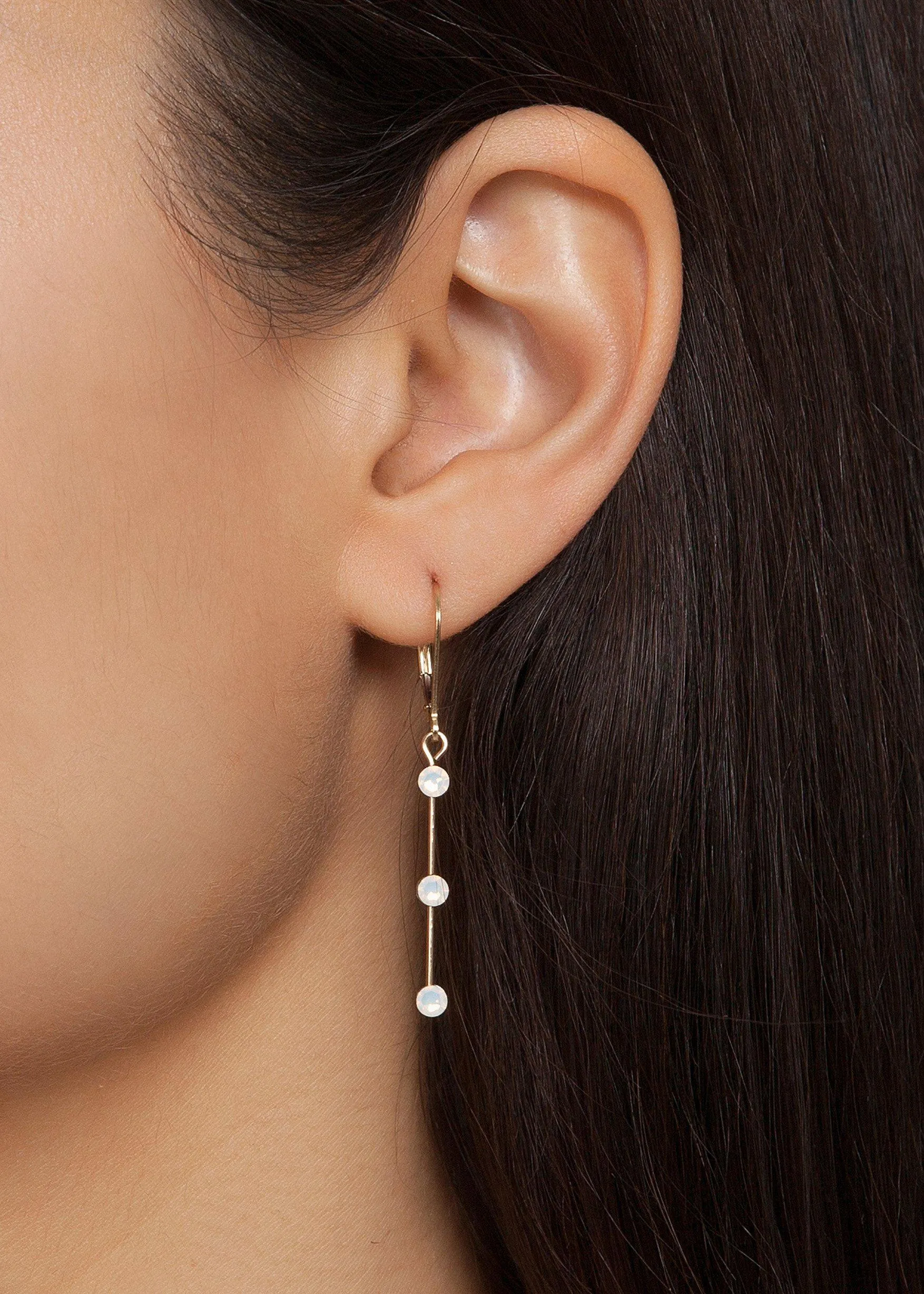 Crystal 3 Balance Point Bar Hook Earrings