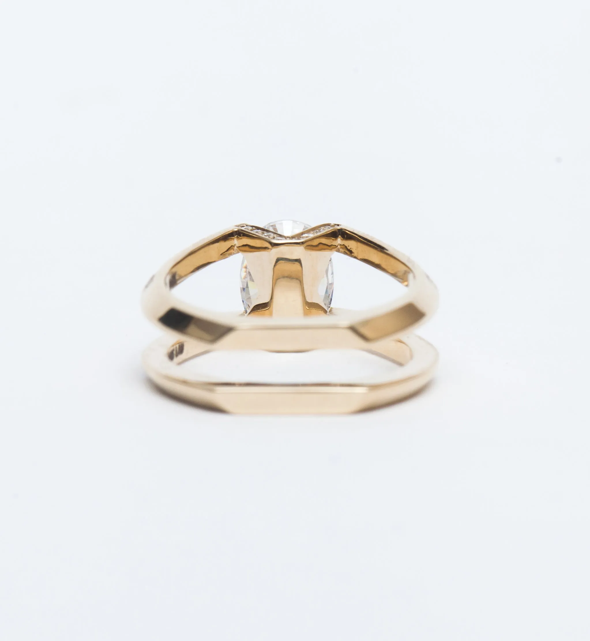 Futurist Ring